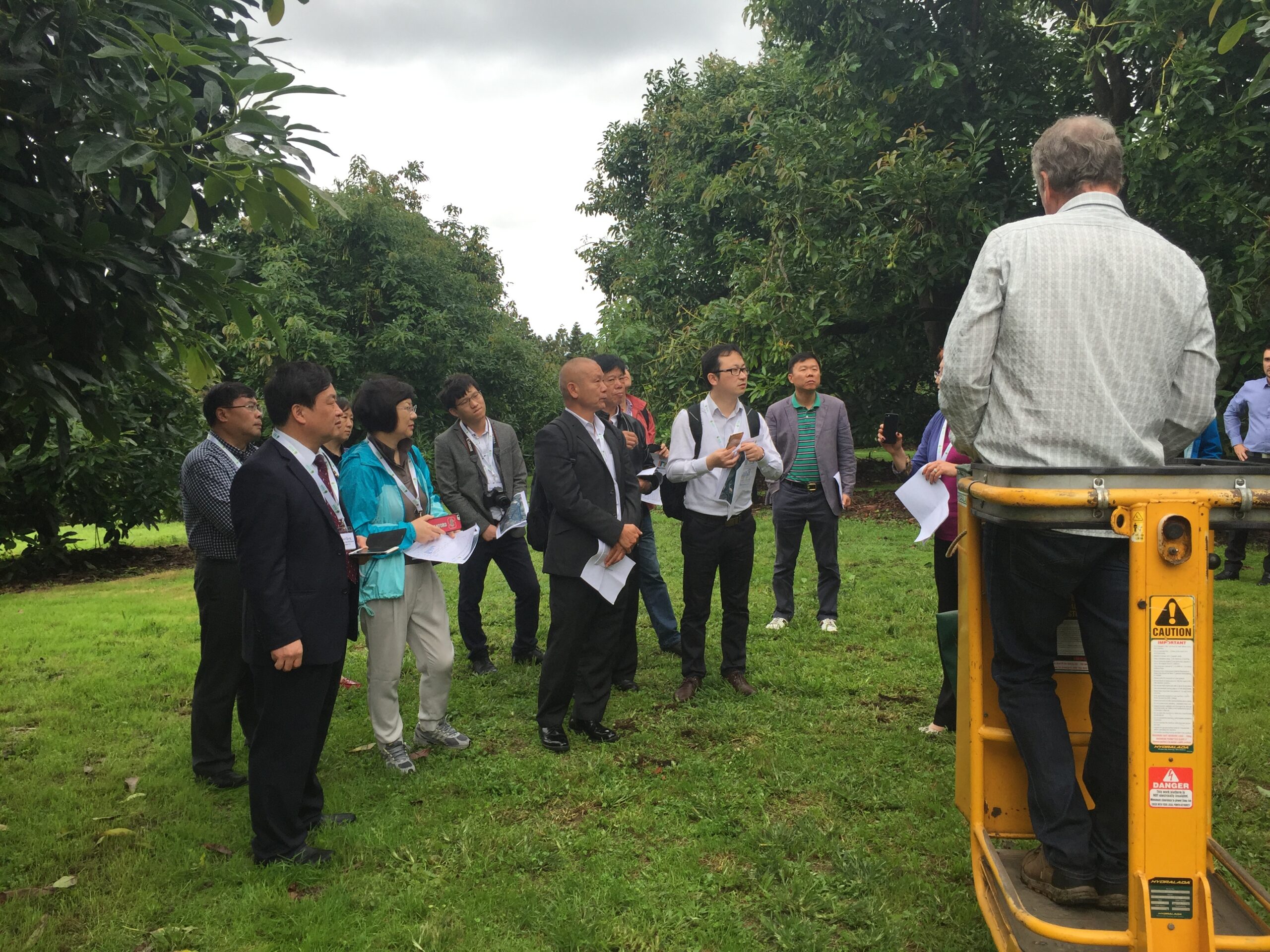 John Cotterell welcomed delegation to his Katikati orchard