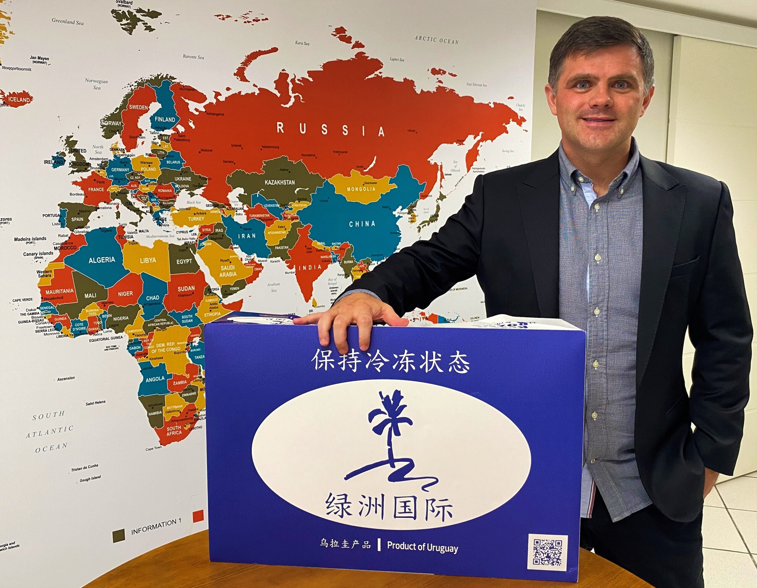 Garra CEO Frederico Kaefer with Chinese-adapted home brand beef packaging